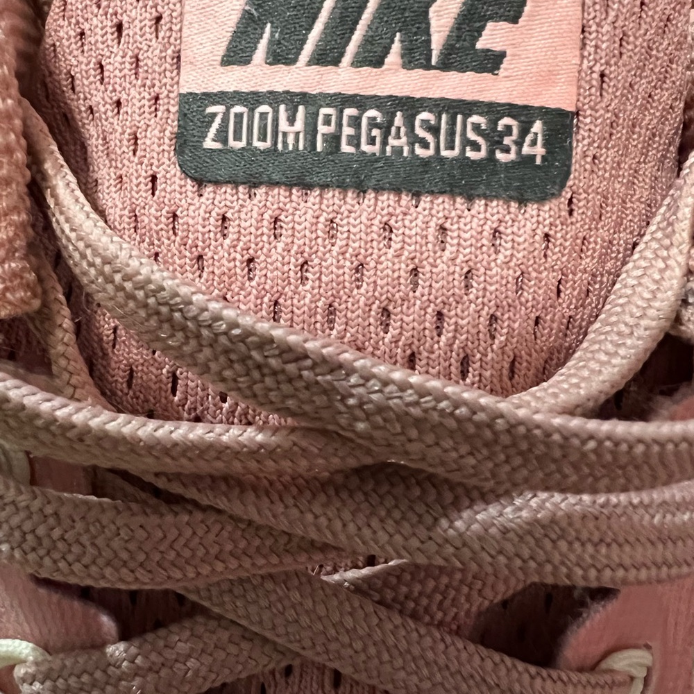 Women’s Nike Zoom Pegasus 34 Running Shoe. Size 9.5. Rose Pink. - Picture 6 of 6